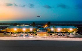 Hotel Curacao Airport